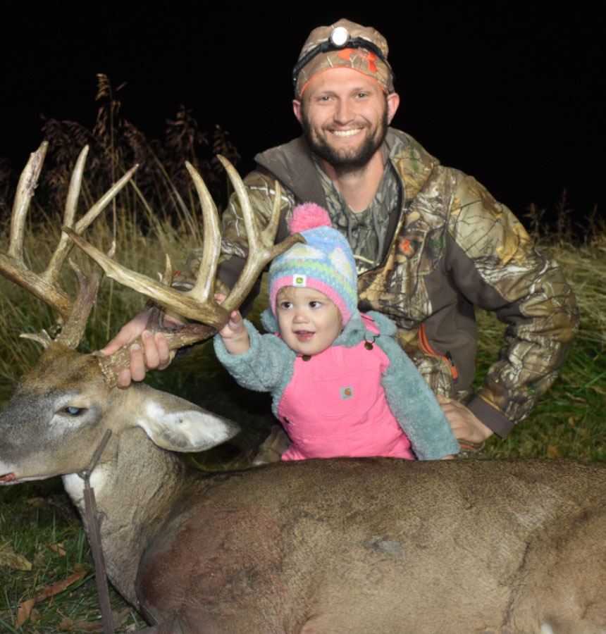 Pro Staff - Whitetail Deer Hunting KY | Twisted Tines Ranch KY